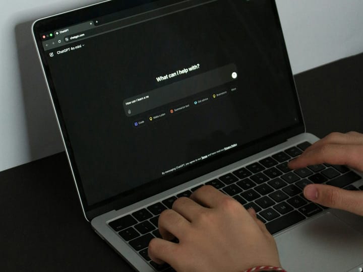 Your Ultimate Guide to Prompt Engineering: Mastering AI Conversations